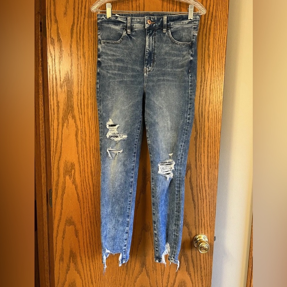 Women’s AMERICAN EAGLE Highest Rise Distressed Jegging Crop Sz 8 The Dream Jean